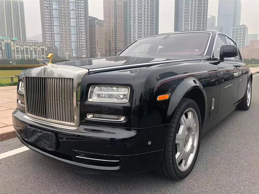 Rolls-Royce Phantom