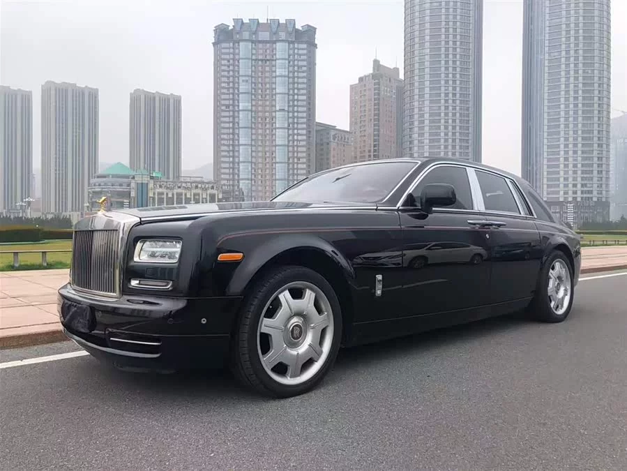 Rolls-Royce Phantom