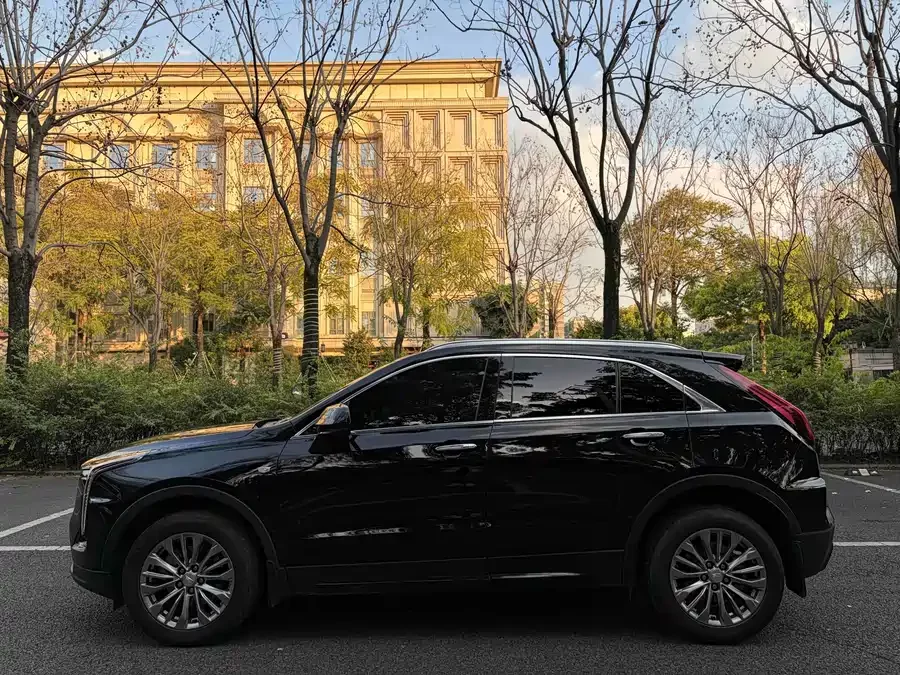 Cadillac XT4