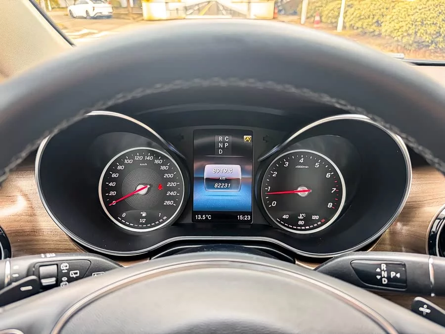 Mercedes Benz Class V