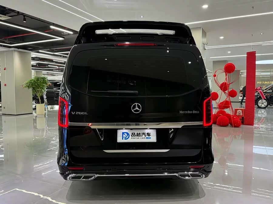 Mercedes Benz Vito