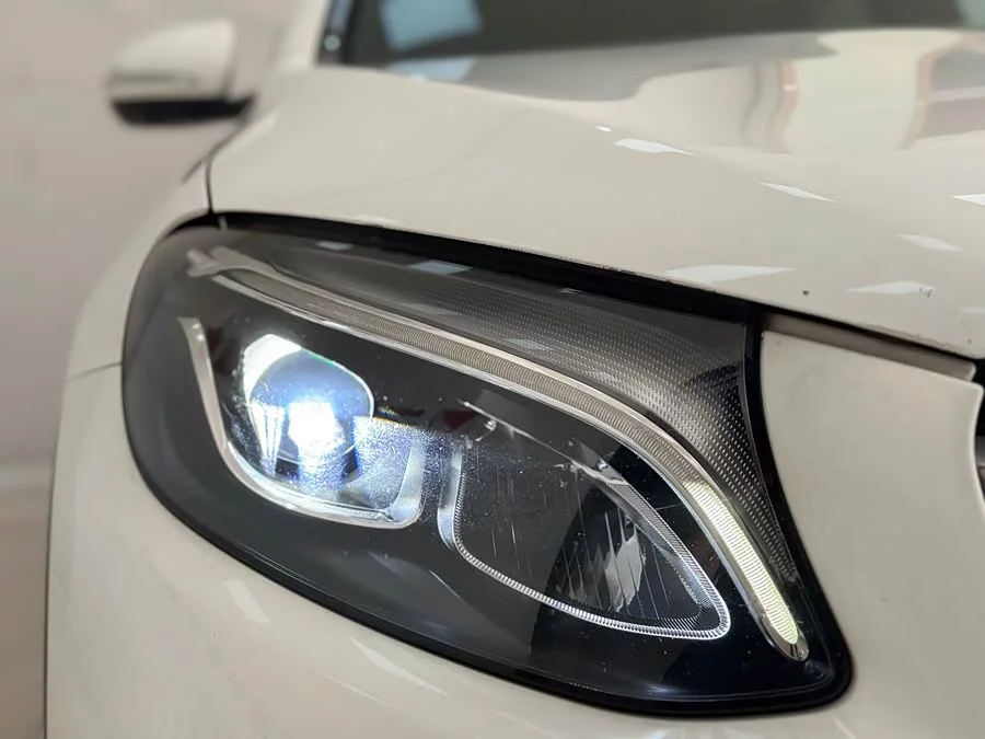 Mercedes Benz GLC