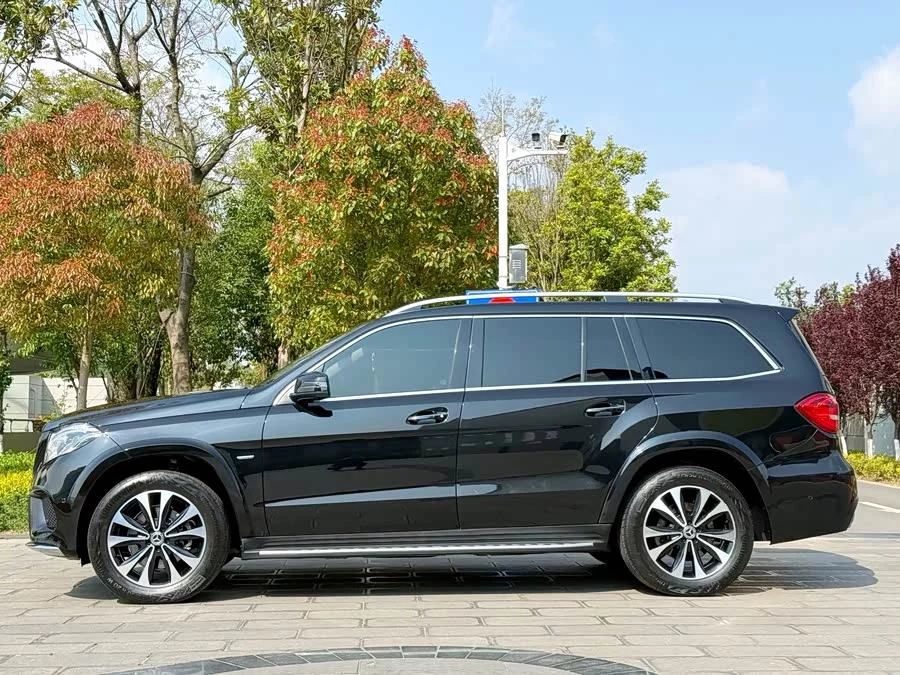 Mercedes Benz GLS