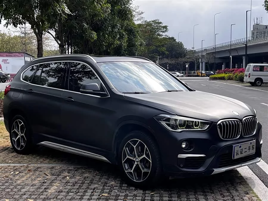 BMW X1