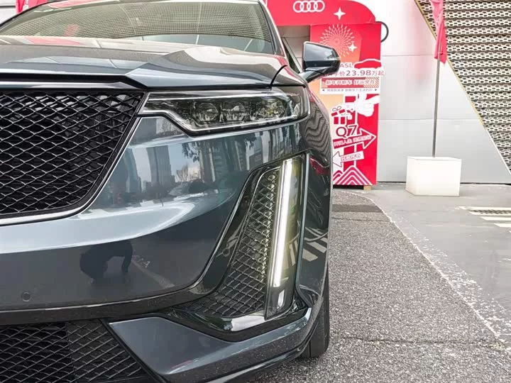 Cadillac XT6