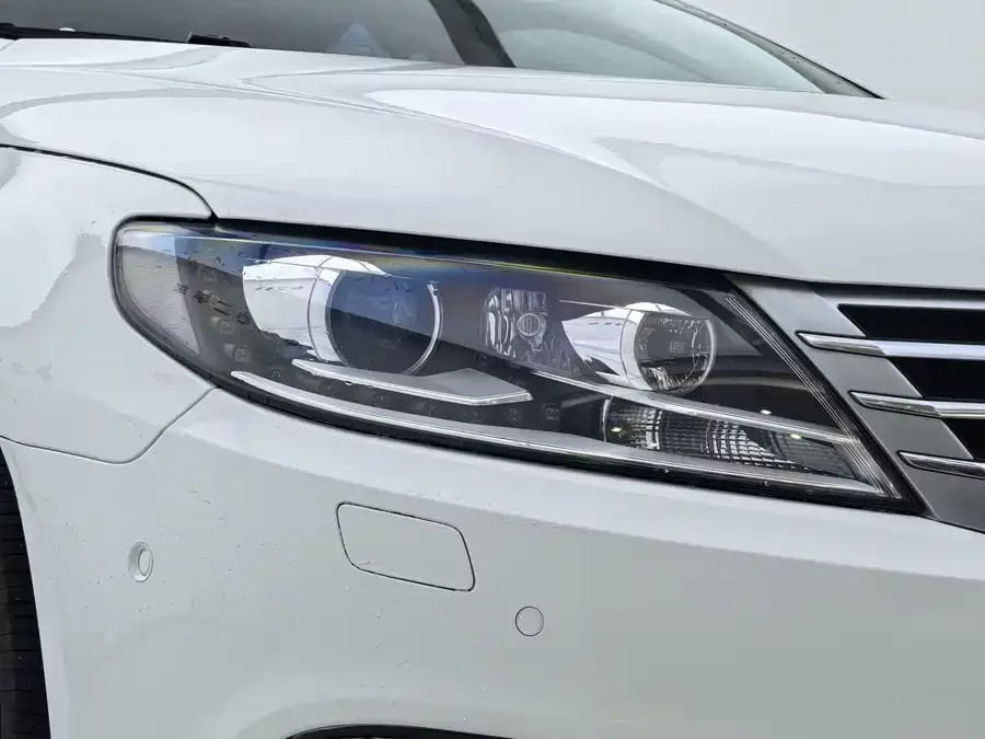 Volkswagen FAW- CC