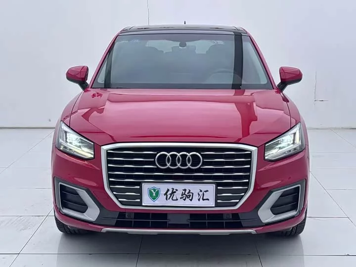 Audi Q2L