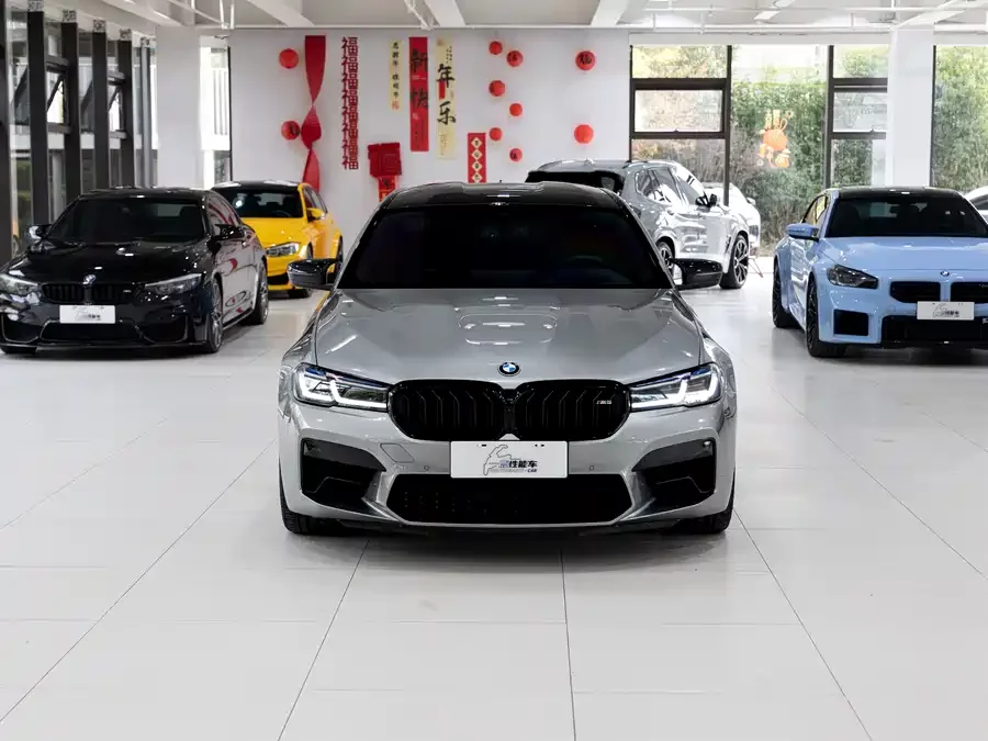 BMW M5