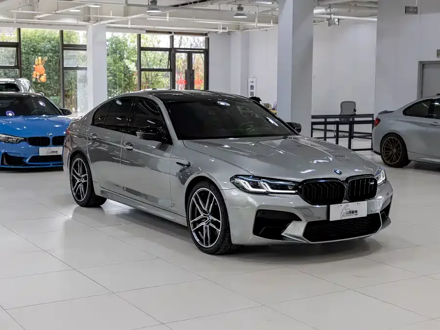 BMW M5
