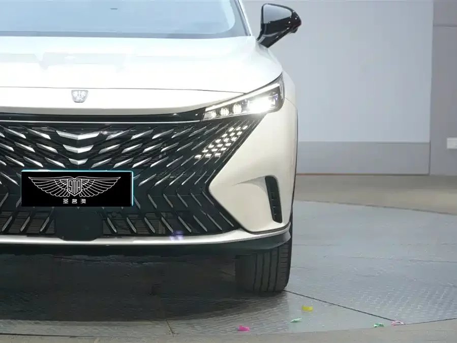 Roewe RX5