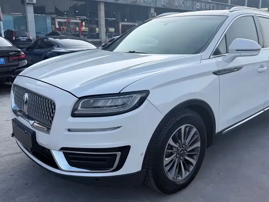 Lincoln Navigator
