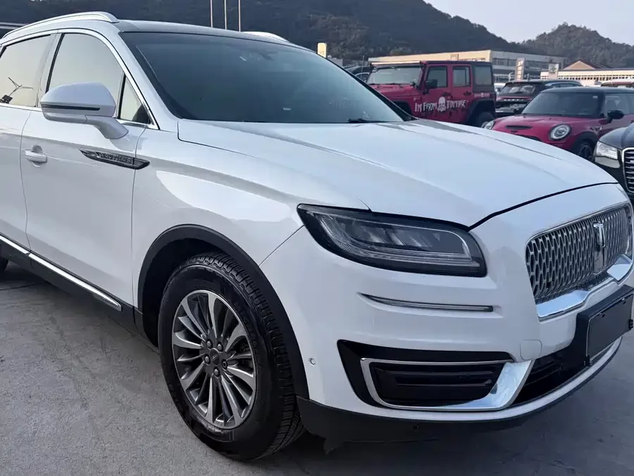 Lincoln Navigator