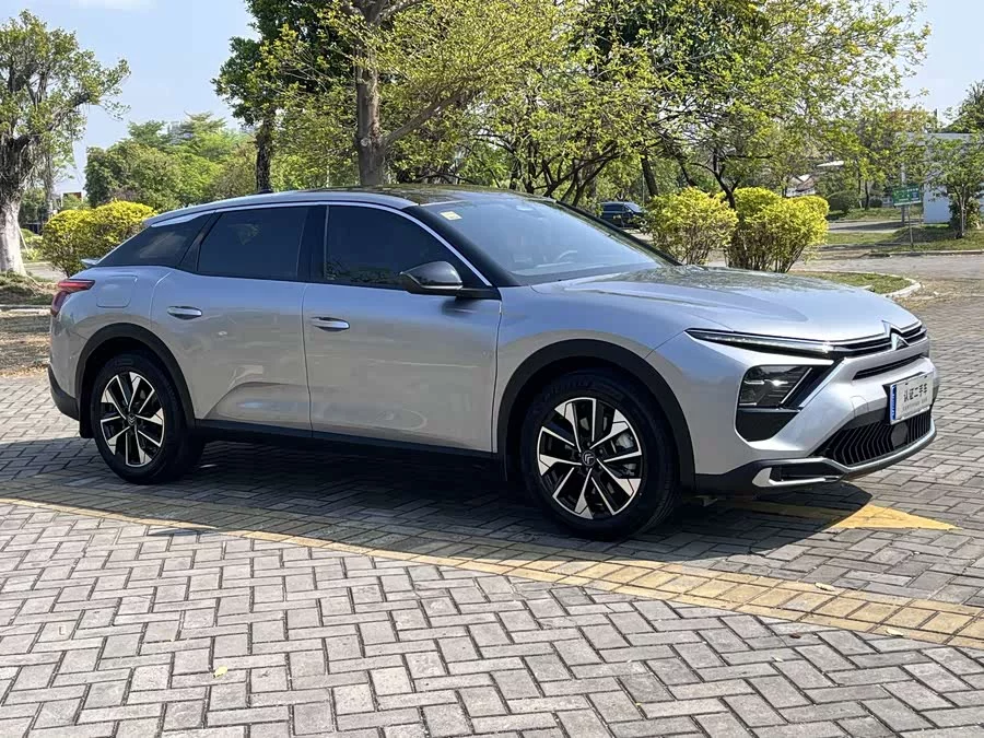 Citroën Versailles C5 X