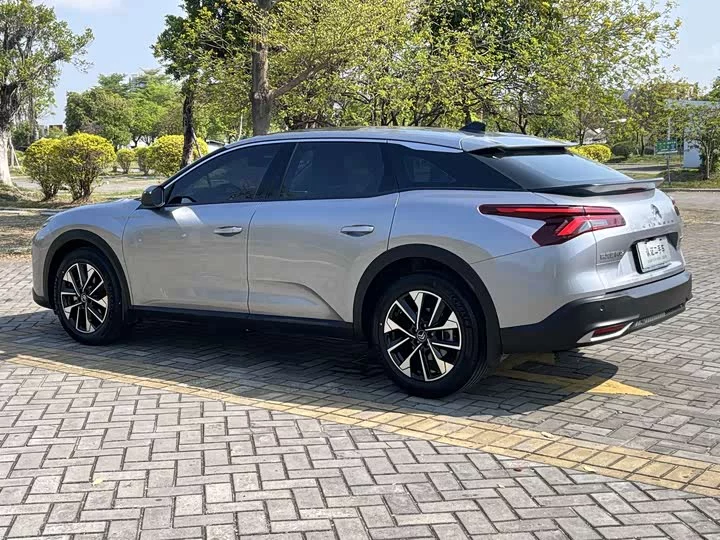 Citroën Versailles C5 X