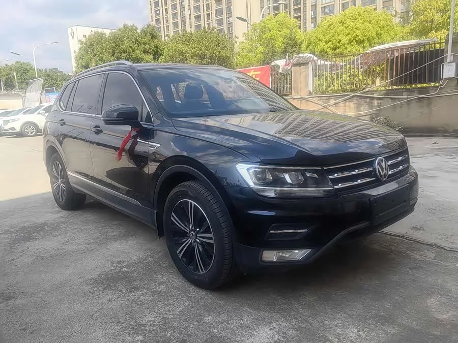 Volkswagen Tiguan L