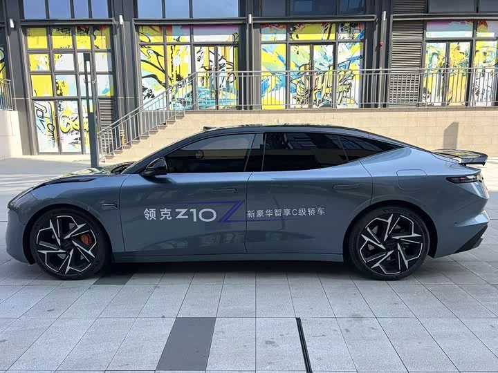 Lynk & Co Z10