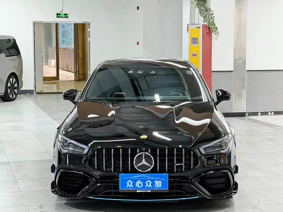 Mercedes Benz CLA AMG