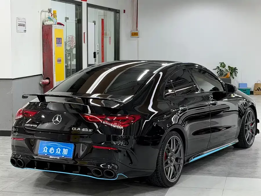 Mercedes Benz CLA AMG
