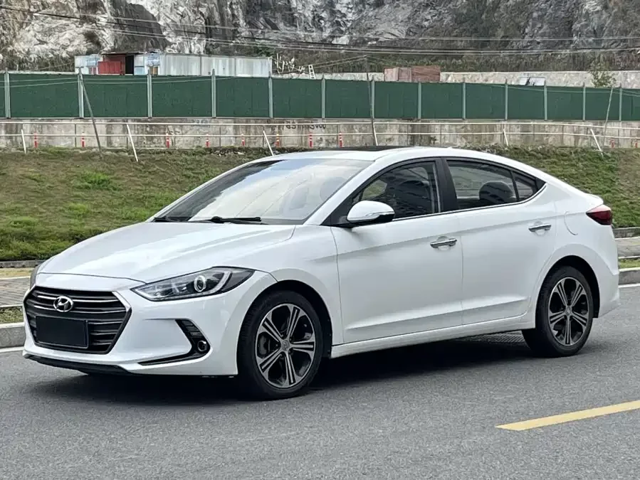 Hyundai elantra