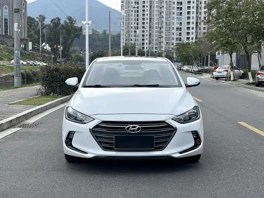 Hyundai elantra