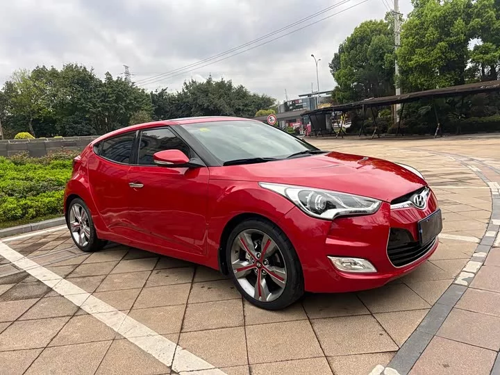 Hyundai Veloster