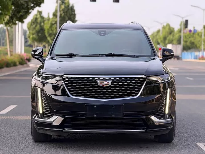 Cadillac XT6