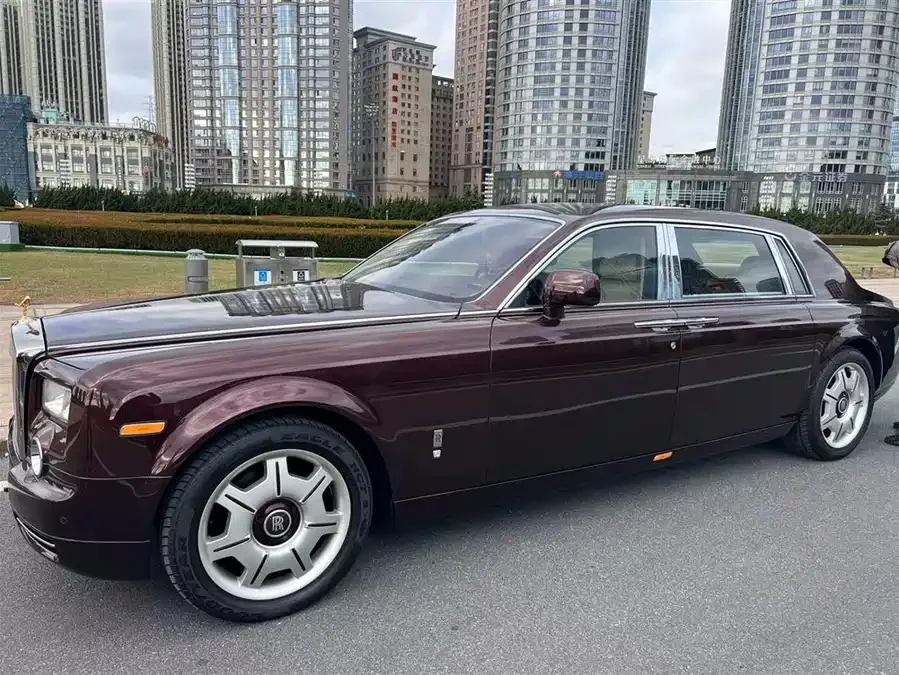 Rolls-Royce Phantom