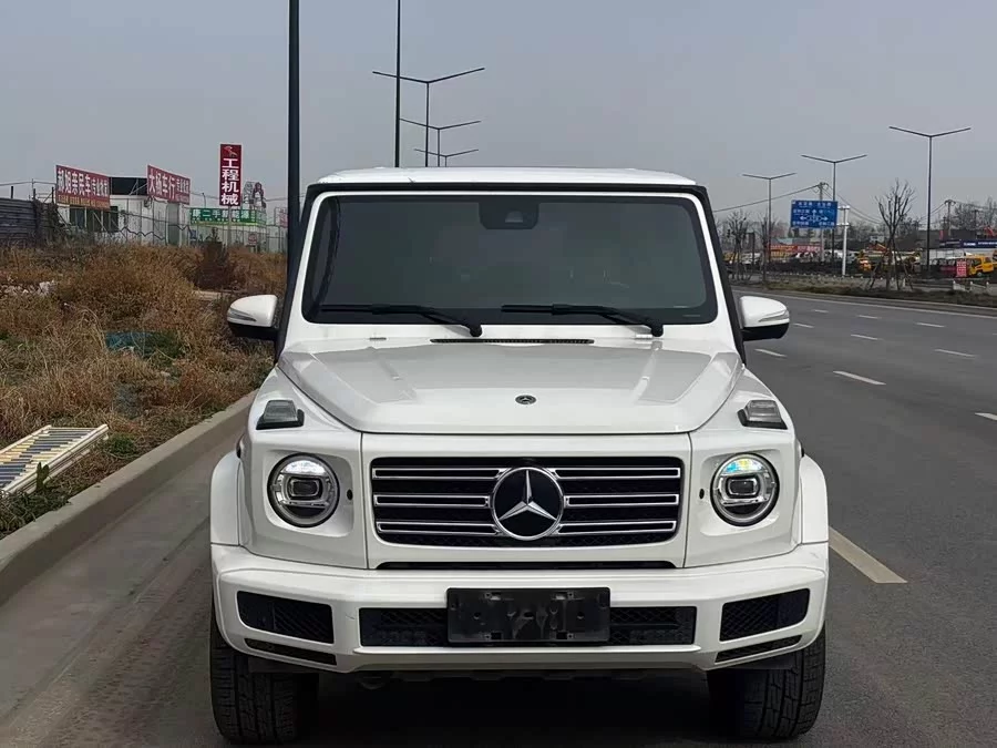 Mercedes Benz G-rated