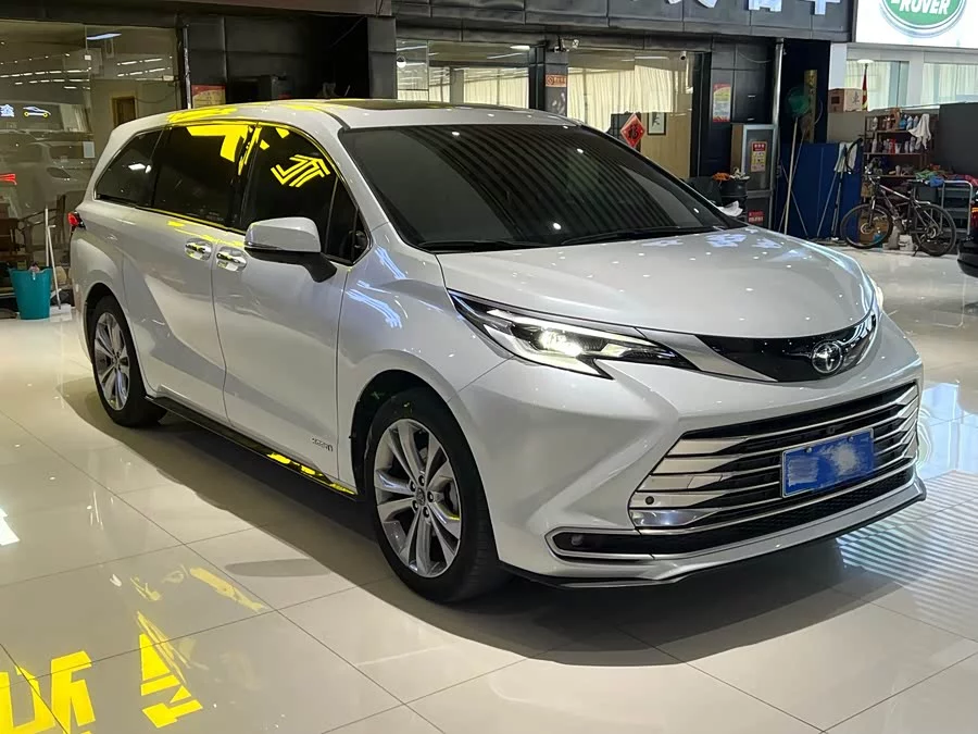 Toyota SIENNA
