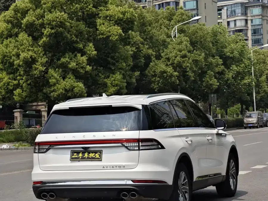 Lincoln Aviator