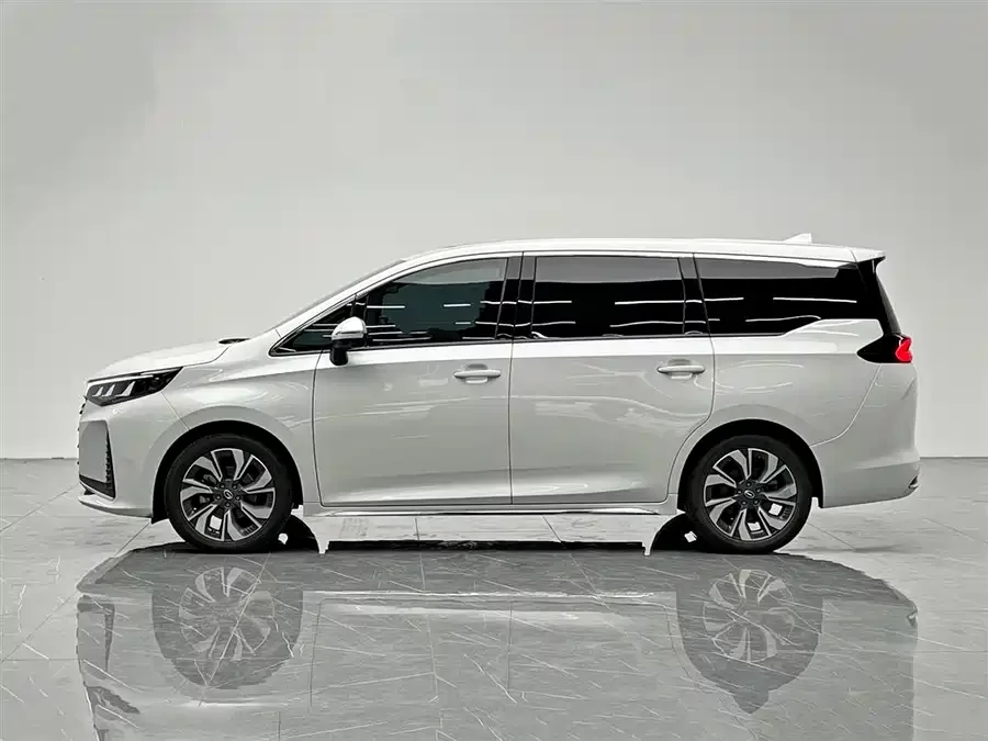 GAC Trumpchi M6