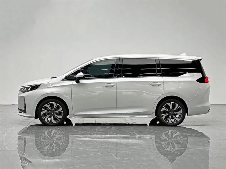 GAC Trumpchi M6