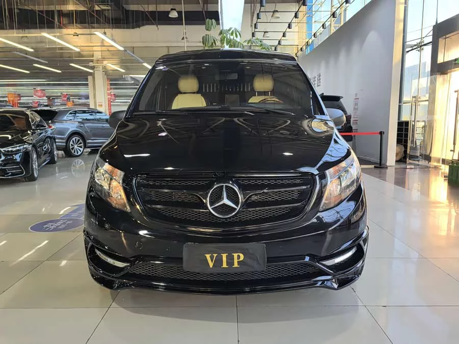 Mercedes Benz Vito