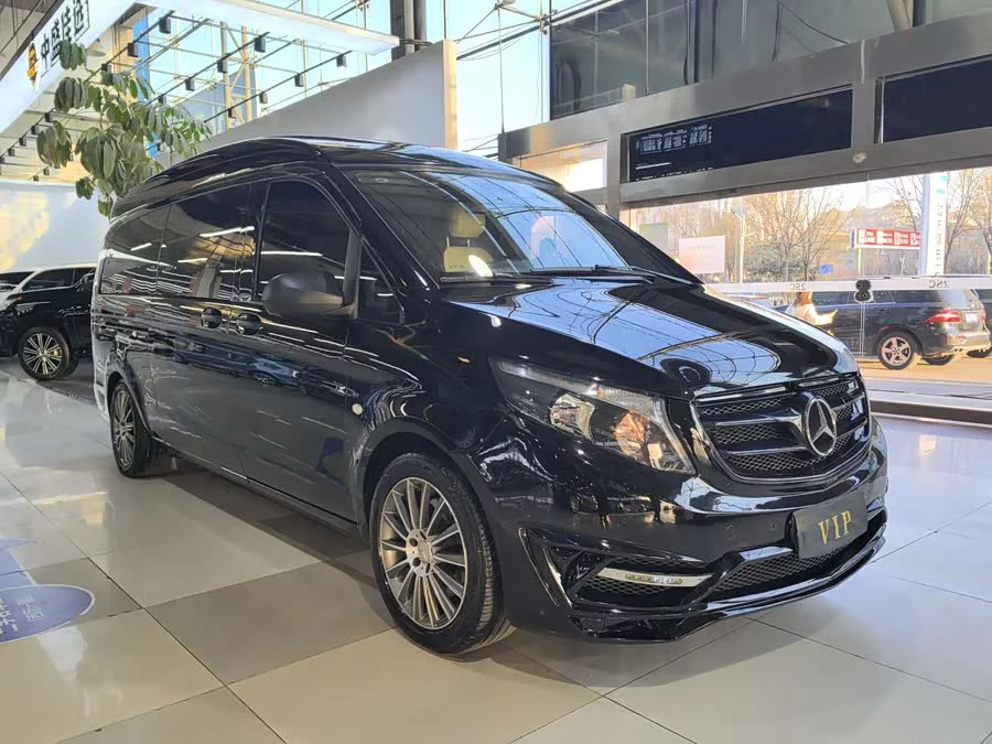 Mercedes Benz Vito