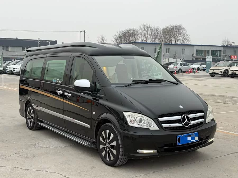 Mercedes Benz Vito