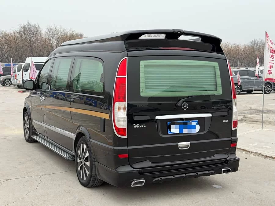 Mercedes Benz Vito