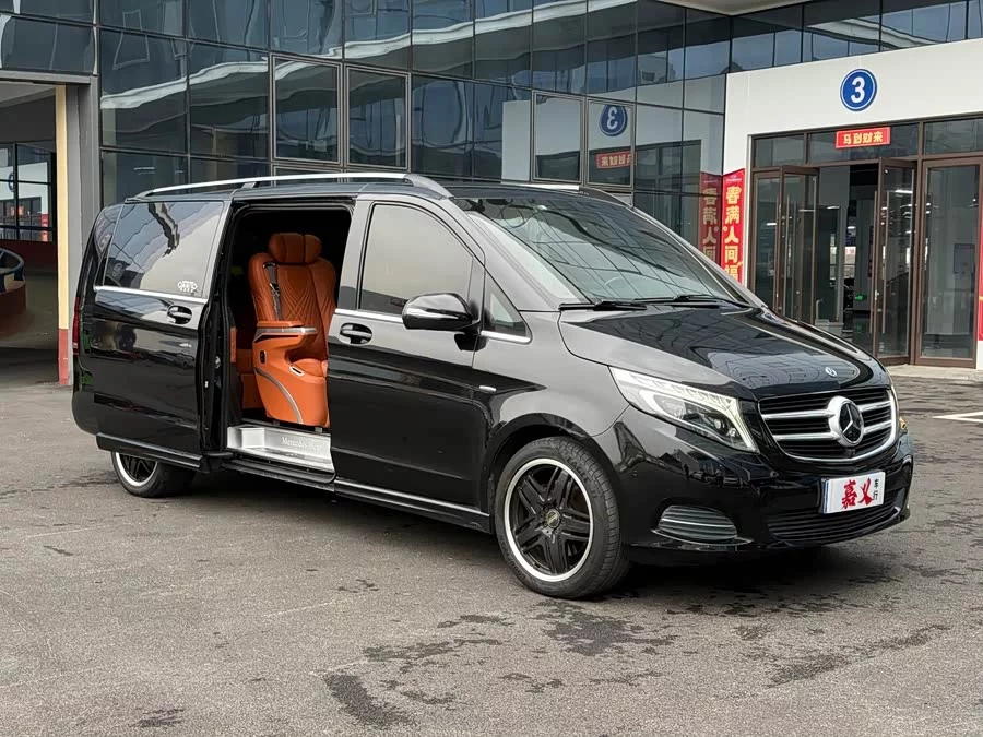 Mercedes Benz Class V