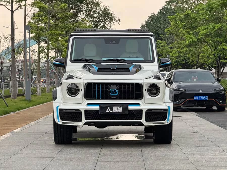Mercedes Benz G-rated