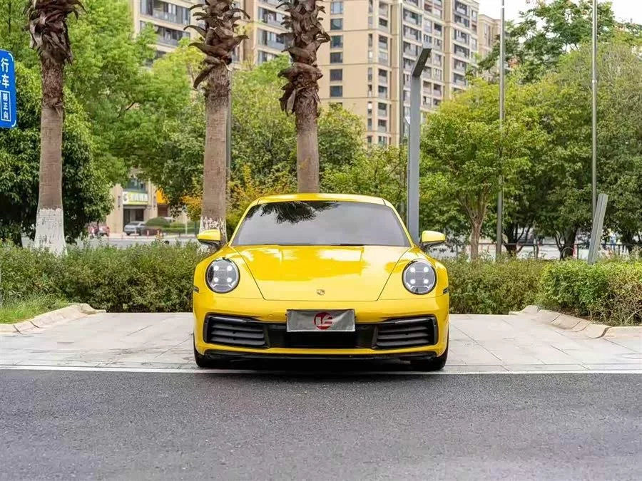 Porsche 911