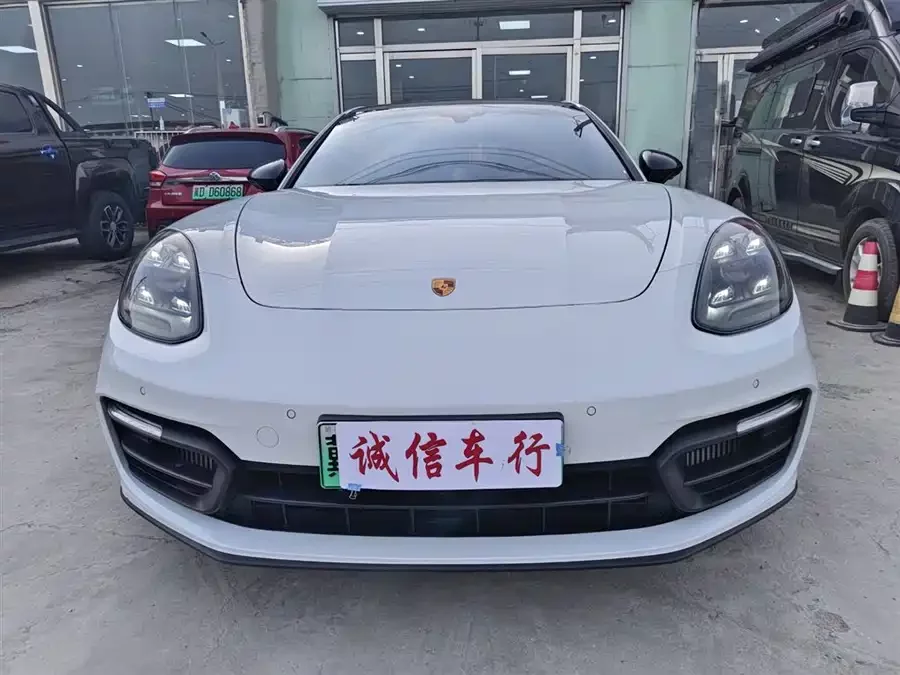 Porsche Panamera New Energy
