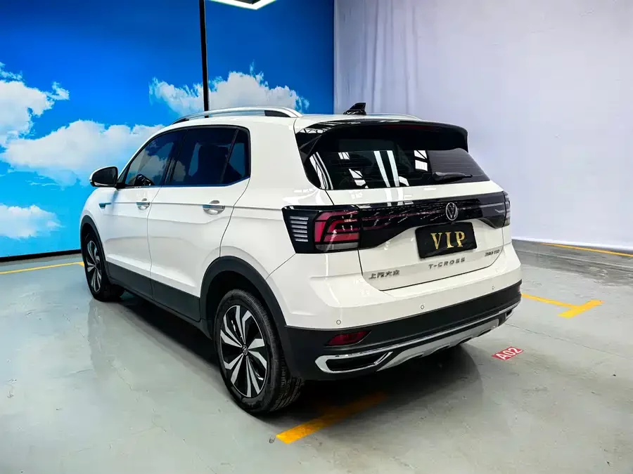 Volkswagen T-Cross (Tukai)