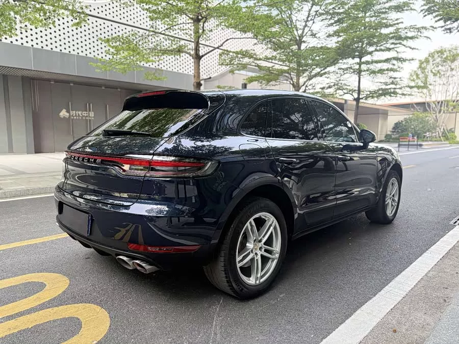 Porsche Macan