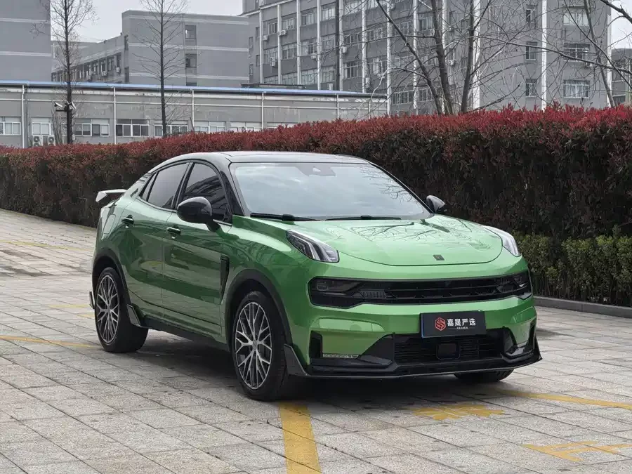 Lynk & Co 05