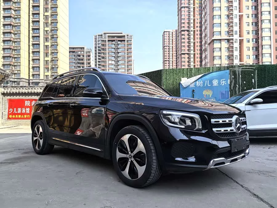 Mercedes Benz GLB