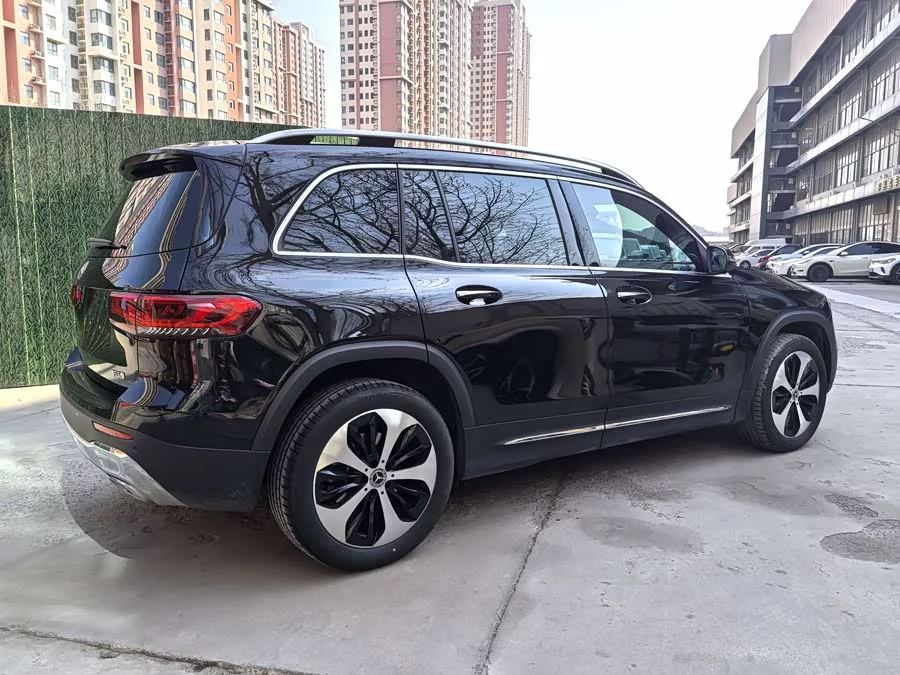Mercedes Benz GLB