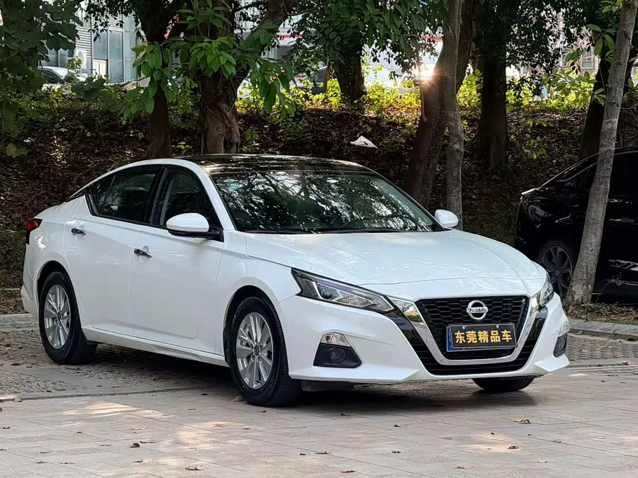 Nissan Teana
