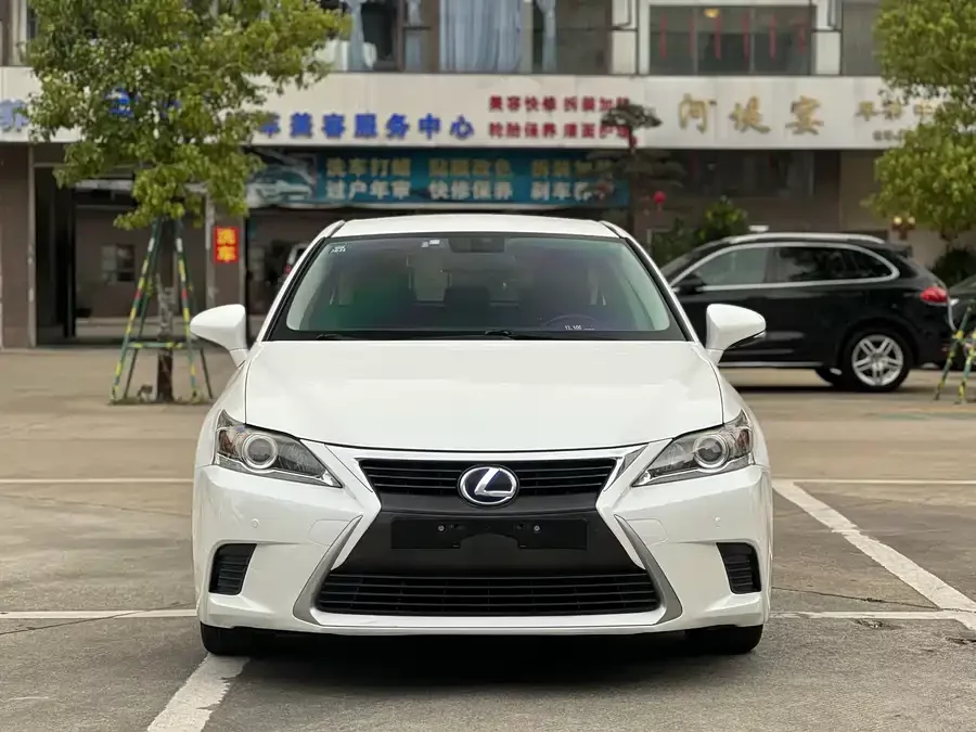 Lexus CT