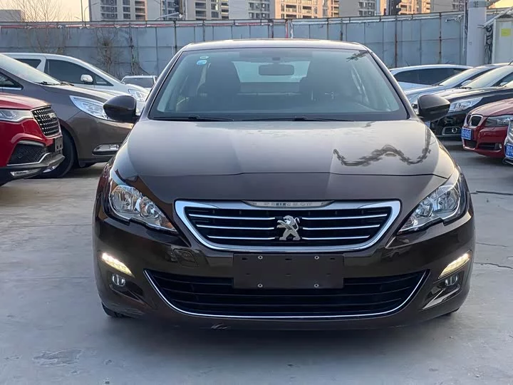 Peugeot 408
