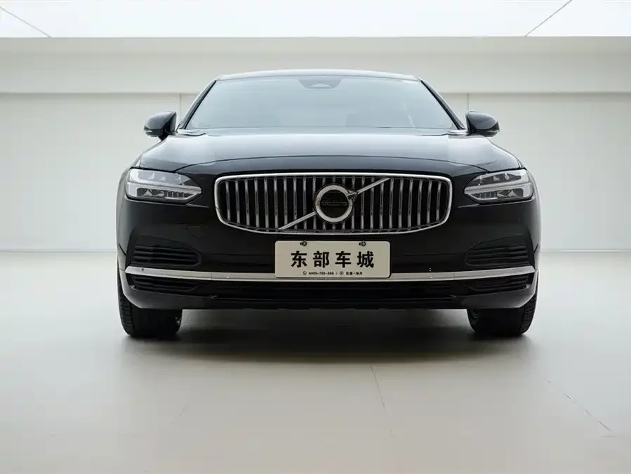 Volvo S90 plug-in hybrid