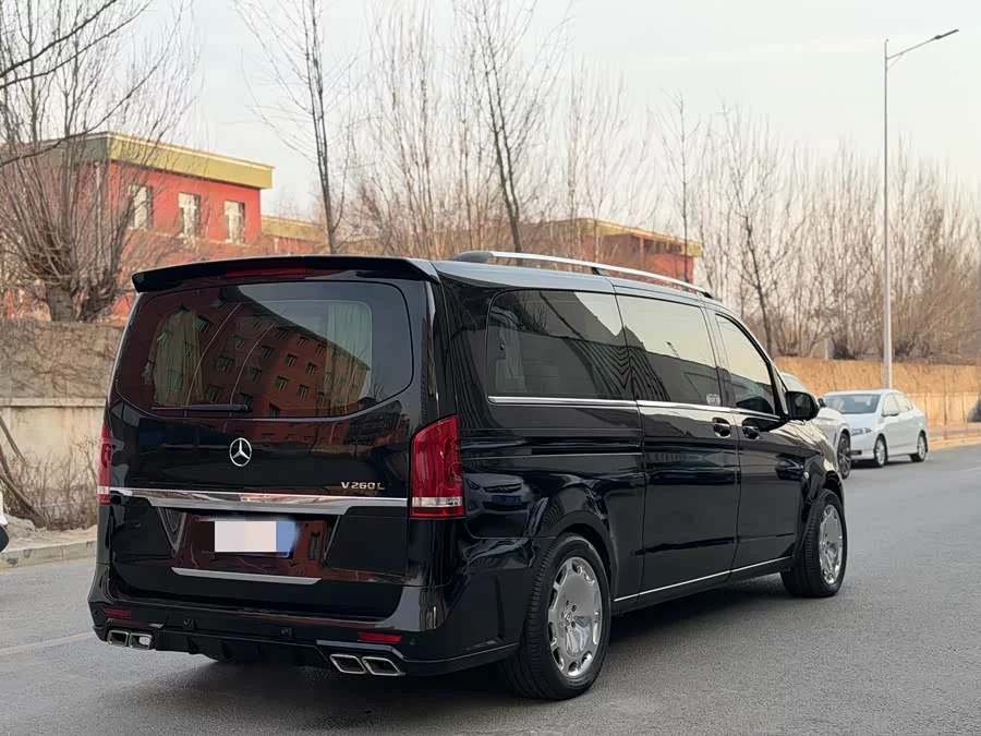 Mercedes Benz Vito